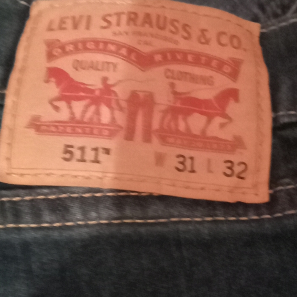 511 Levis - Picture 3 of 6